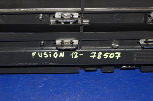 Купити HS738150AAW Ford Захисна решітка радіатора