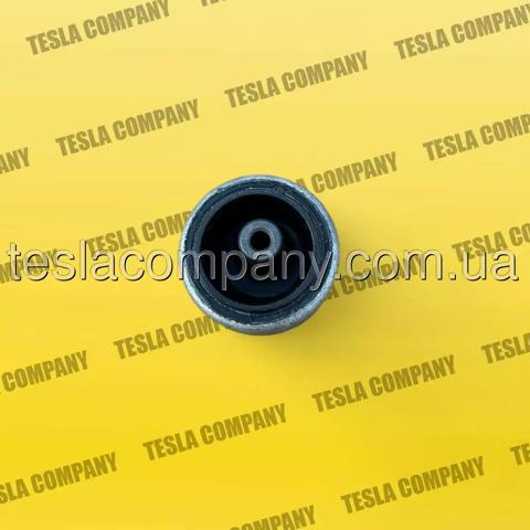 Кронштейн компресора кондиціонера 167362700D Tesla
