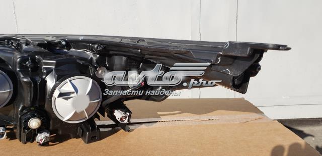 Фара правая Toyota 811100E380 ціна, від 55.19 USD