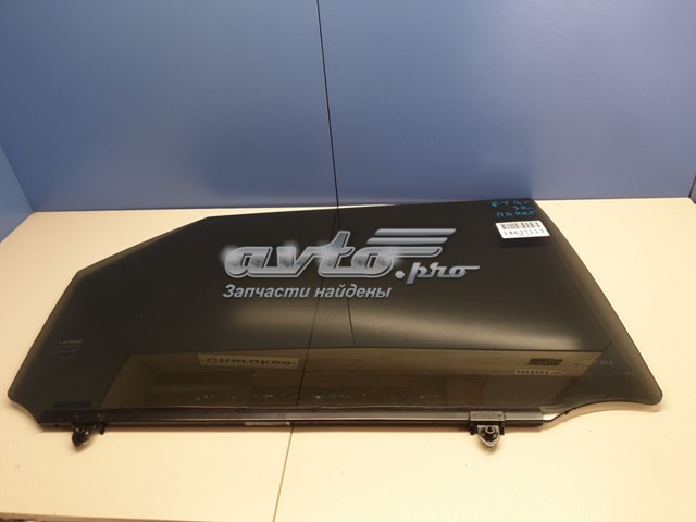 Вікно задніх дверей Toyota 6810378010