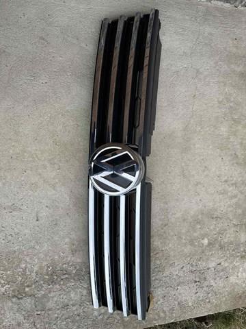 7P6853651LZLL VAG Решітка радіатора