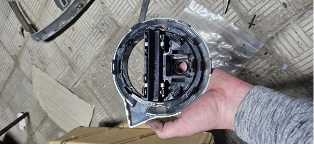 31425021 Volvo Емблема решітки радіатора