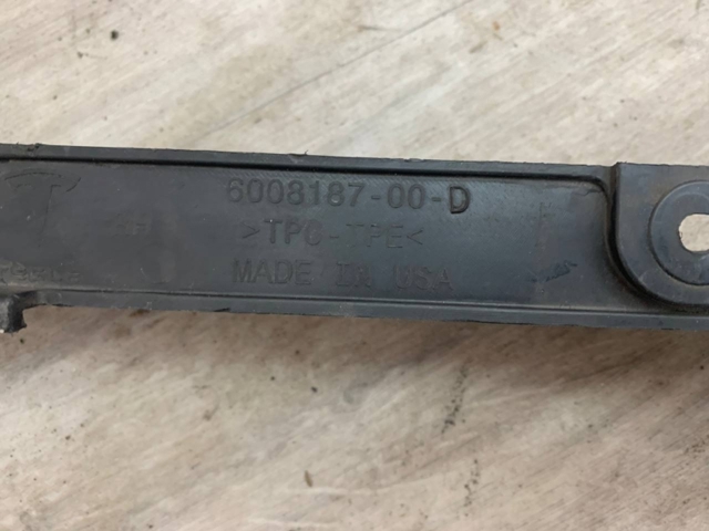 600818700D Tesla 