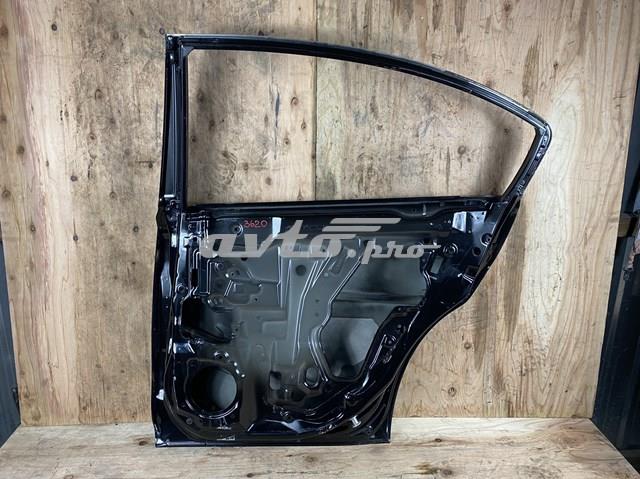 Двері задні, праві Subaru 60409AJ0209P ціна, від 228.63 USD