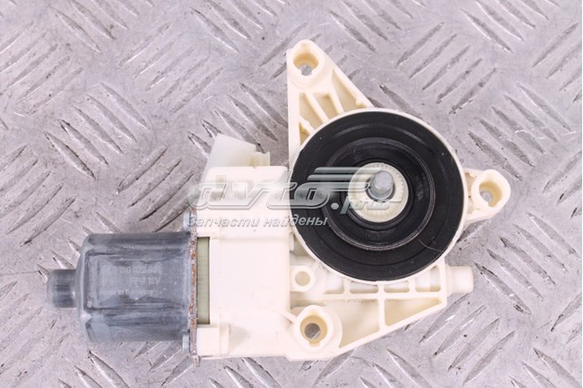 Двигун склопідіймача двері передньої, правої Nissan/Infiniti A2469065200 ціна, від 11.05 USD