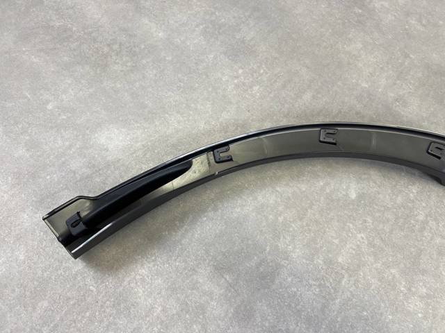 Купити LR063188 Land Rover Розширювач заднього крила, правий