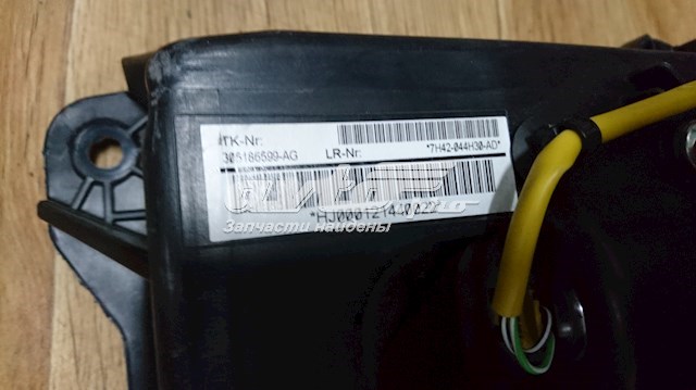 Подушка безпеки бокова Land Rover 7H42044H30AD ціна, від 50.85 USD