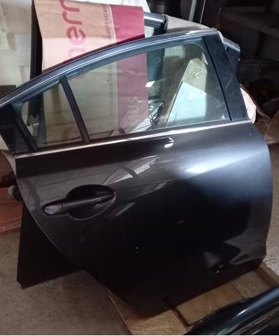 GHY27202XB Mazda Двері пасажирські задні праві