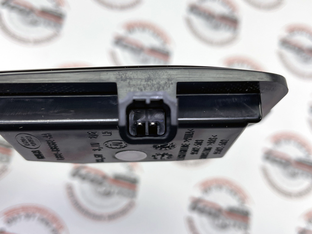 Купити LR129714 Land Rover 