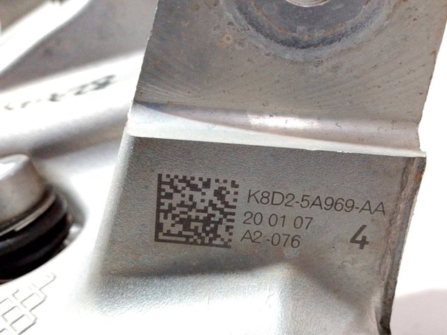 Цапфа - поворотний кулак задній, лівий LR114285 Land Rover