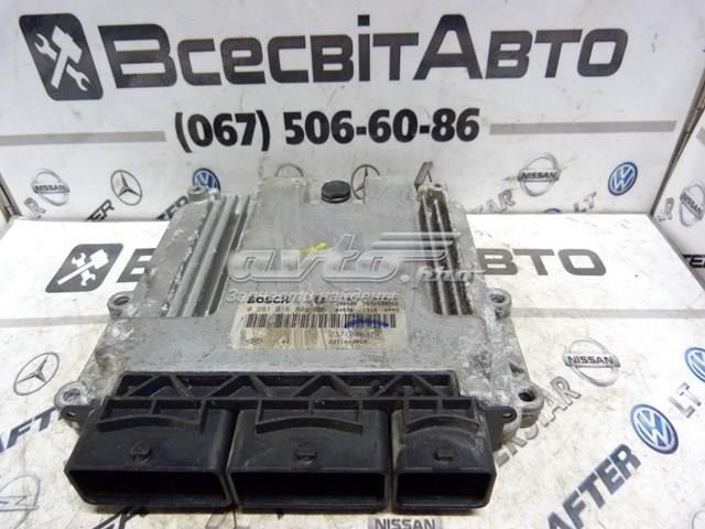Блок двигуна Renault (RVI) 237100637R