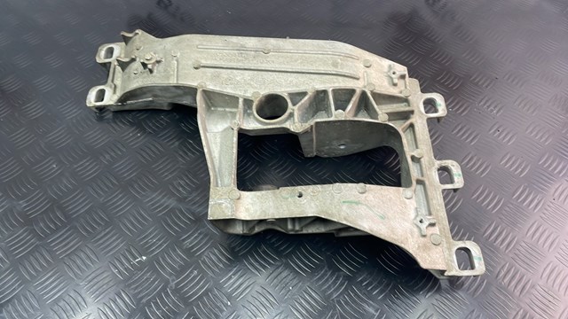 LR090491 Land Rover Кріплення коробки передач