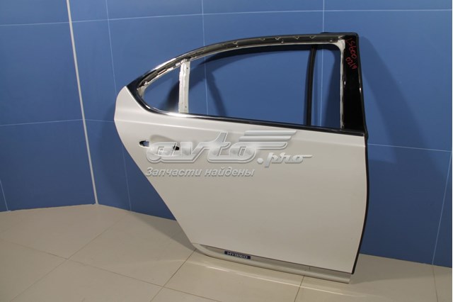 Двері задні в зборі Toyota 6700350070