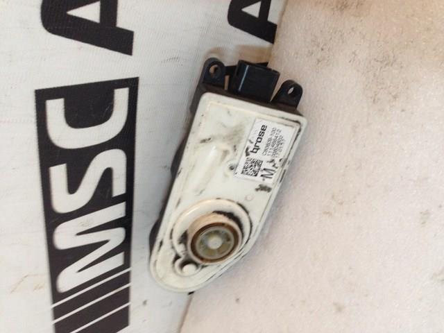  111466412 BMW