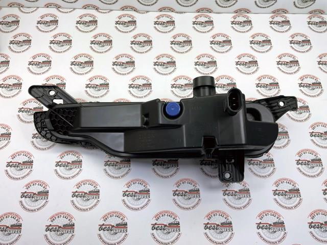 Протитуманка ліва Land Rover LR136873