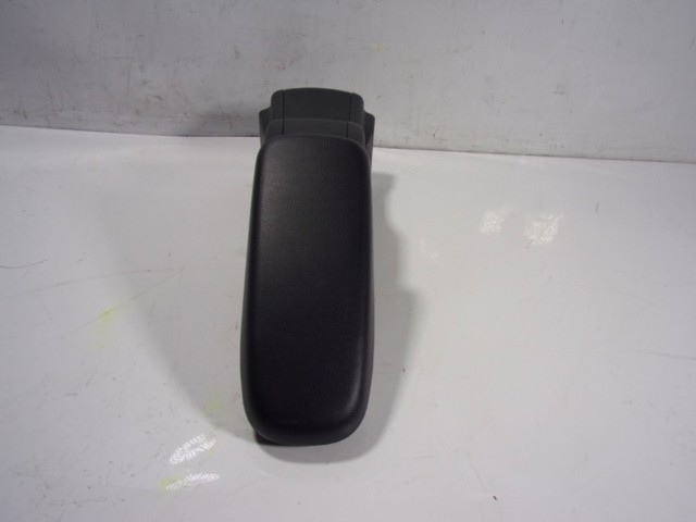 58905K0020C1 Toyota Кришка підліктника