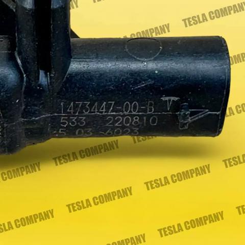  147344700B Tesla