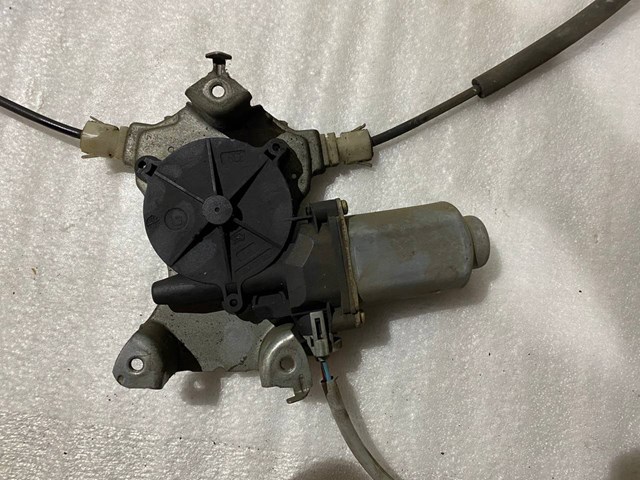 Двигун склопідіймача двері задньої 400601T5 Nissan/Infiniti