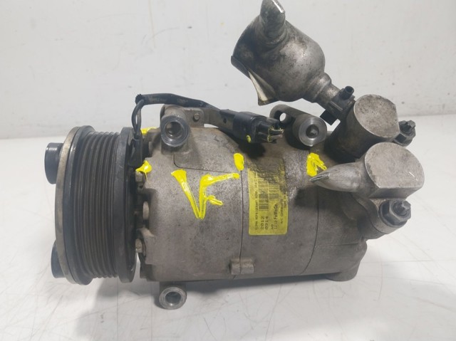 Компресор кондиціонера LR041117 Land Rover