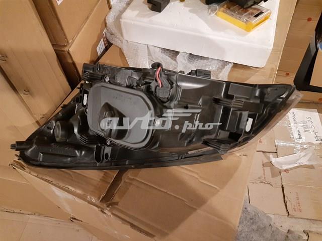 Фара права 31299995 Volvo