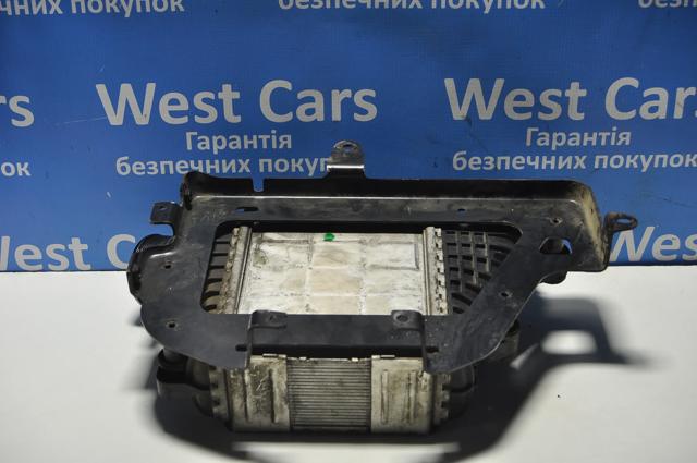 Інтеркулер LR072118 Land Rover