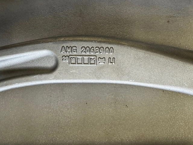 Купити A2063301601 Mercedes 