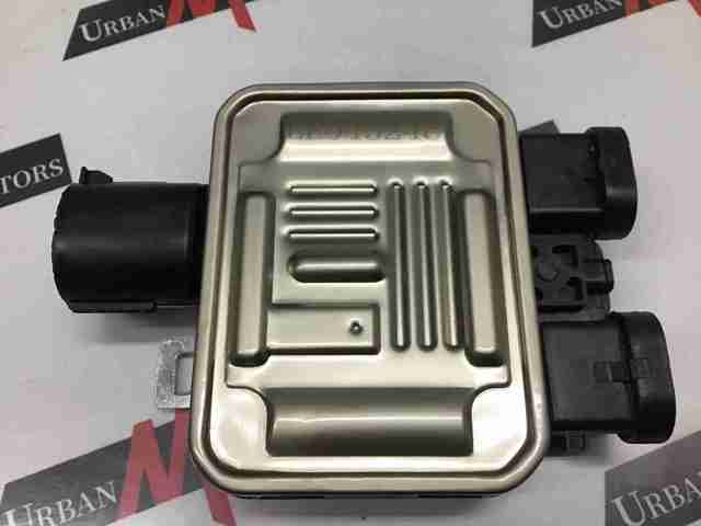 Купити LR045248 Land Rover Дифузор радіатора охолодження, в зборі з двигуном і крильчаткою