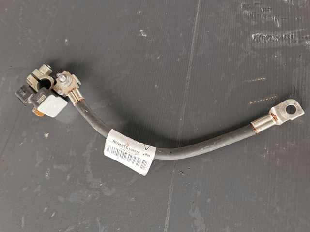  Renault (RVI) 240801526R ціна, від 11.40 USD