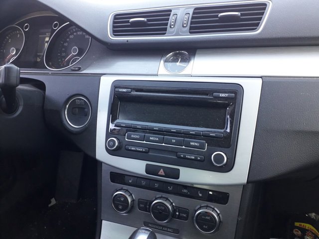  Магнітола Volkswagen Passat 