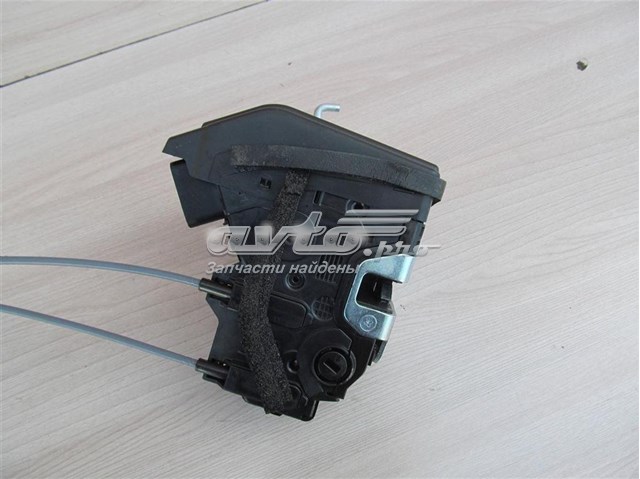 81420H0000 Hyundai/Kia Замок задньої дверї, правої