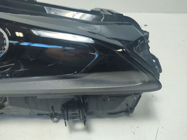 Купити 8114578050 Toyota Права блок фара