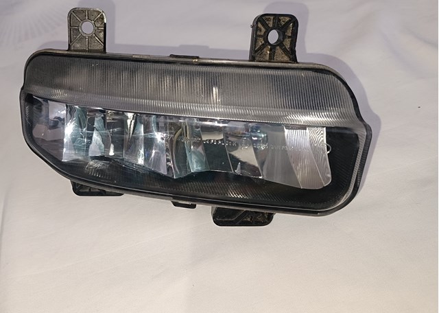 Купити 68273292AB Chrysler Протитуманка права