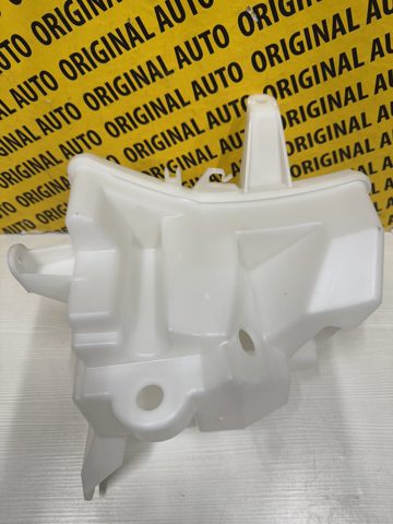 Бачок омивача лобового скла Toyota Corolla седан (E18) (2013 - 2026) ціна, від 89.87 USD