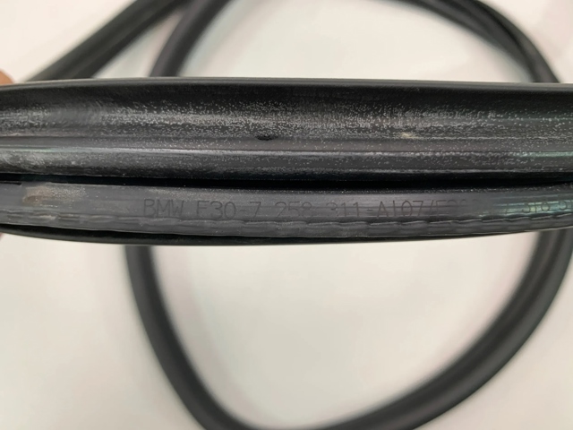 7258311 BMW 