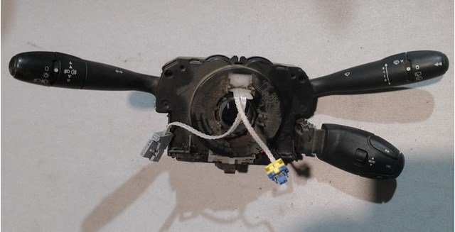 98062255XT Peugeot/Citroen Перемикач підрульовий