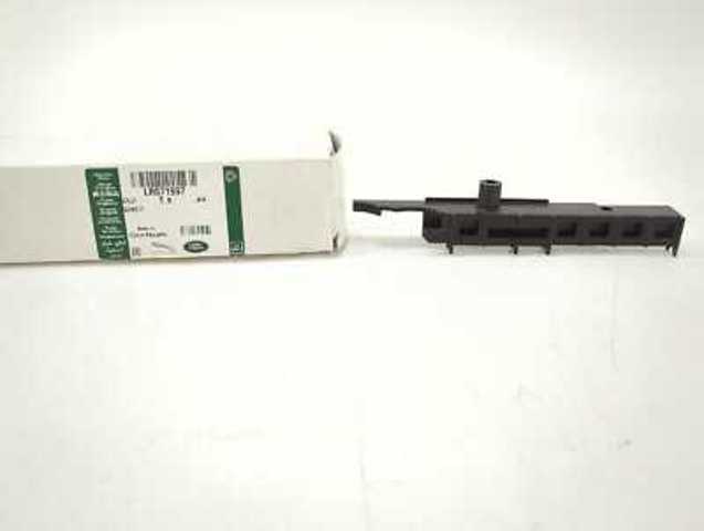 LR071997 Land Rover 