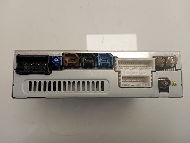 Магнітола (радіо AM/FM) Renault (RVI) 281155390R ціна, від 243.62 USD