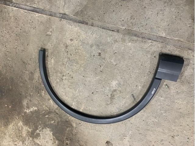 4M0853026A VAG Молдинг арки колеса заднього, правий