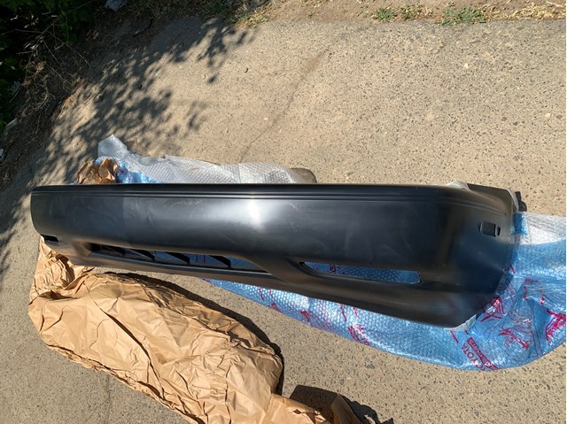 Бампер на авто Toyota 5211948901 ціна, від 56.87 USD