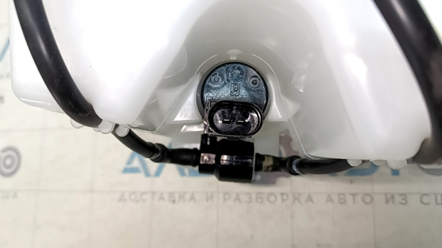Бачок омивача скла General Motors 42776235