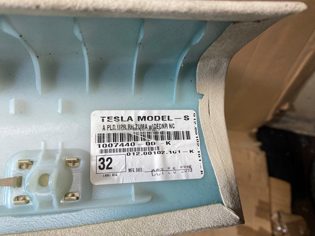  Tesla 100744000K