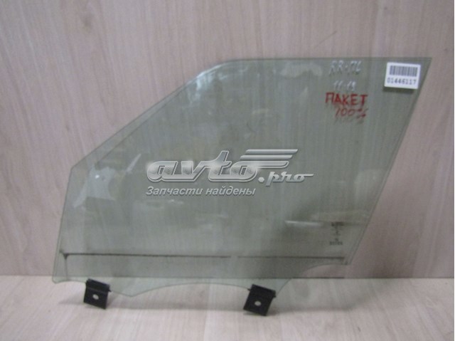 Скло водійських дверей Land Rover LR043947