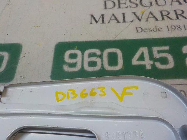 Дверцята бензобака на Dacia Duster  HS