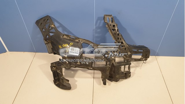 A2048855265 Mercedes Кріплення бампера переднього