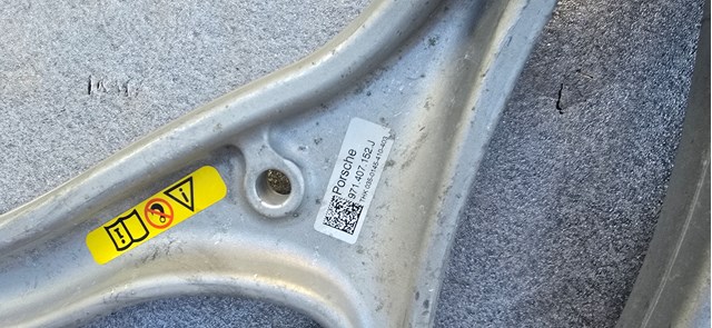 971407151J Porsche 
