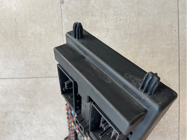 Купити CH2214F041BC Land Rover 