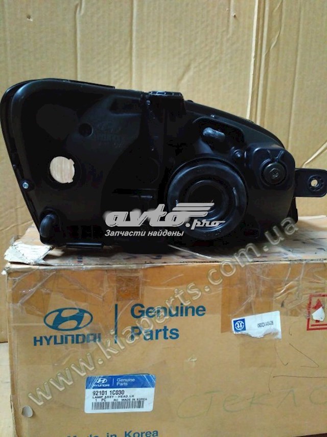 Фара ліва передня Hyundai/Kia 921011C030 ціна, від 172.55 USD