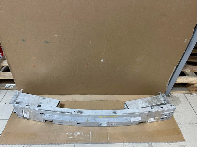 Підсилювач бампера переднього 620305NA0A Nissan/Infiniti