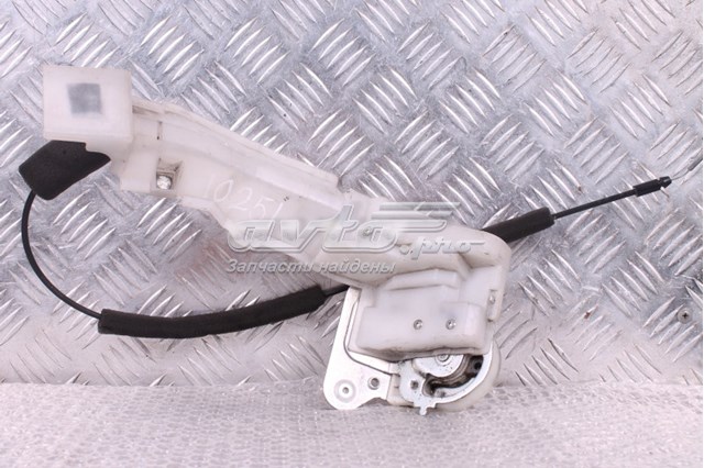 C23572310G Mazda Замок задньої дверї, правої