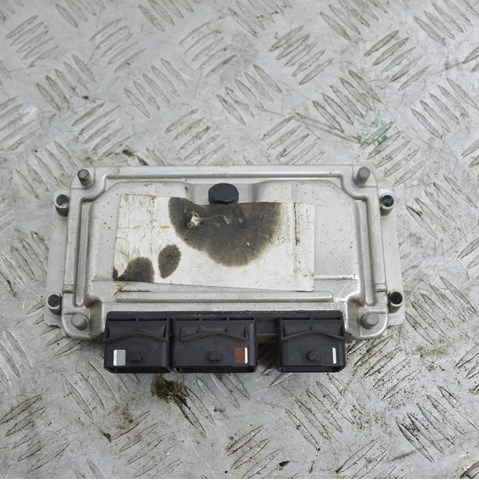 Блок двигуна Peugeot/Citroen 9647480580